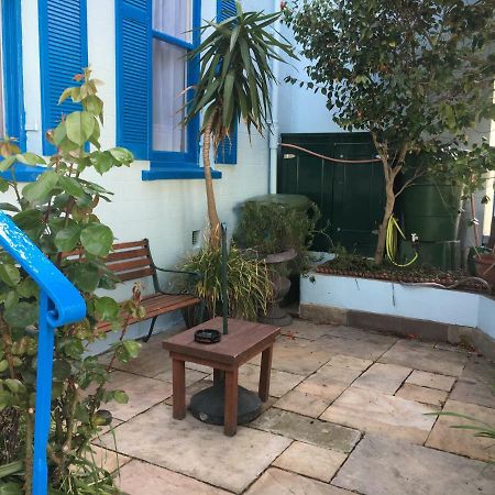 Avoca Villa Guest House Ст. Хейлир Джерси Экстерьер фото