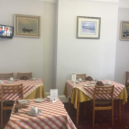 Avoca Villa Guest House Ст. Хейлир Джерси Экстерьер фото
