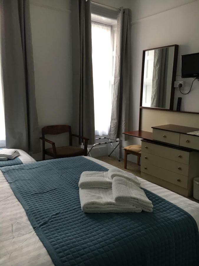 Avoca Villa Guest House Ст. Хейлир Джерси Экстерьер фото