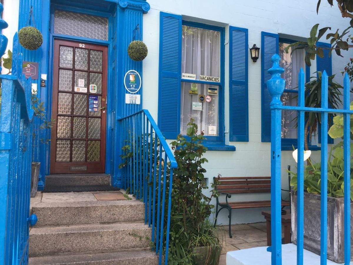 Avoca Villa Guest House Ст. Хейлир Джерси Экстерьер фото