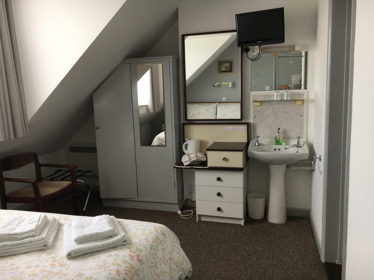 Avoca Villa Guest House Ст. Хейлир Джерси Экстерьер фото