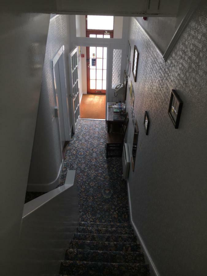 Avoca Villa Guest House Ст. Хейлир Джерси Экстерьер фото