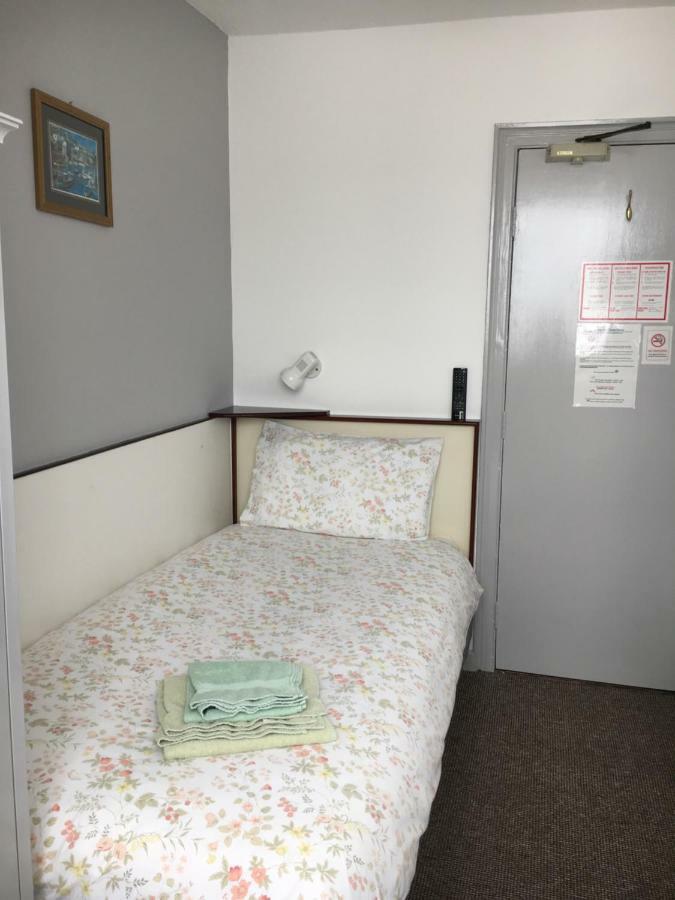 Avoca Villa Guest House Ст. Хейлир Джерси Экстерьер фото