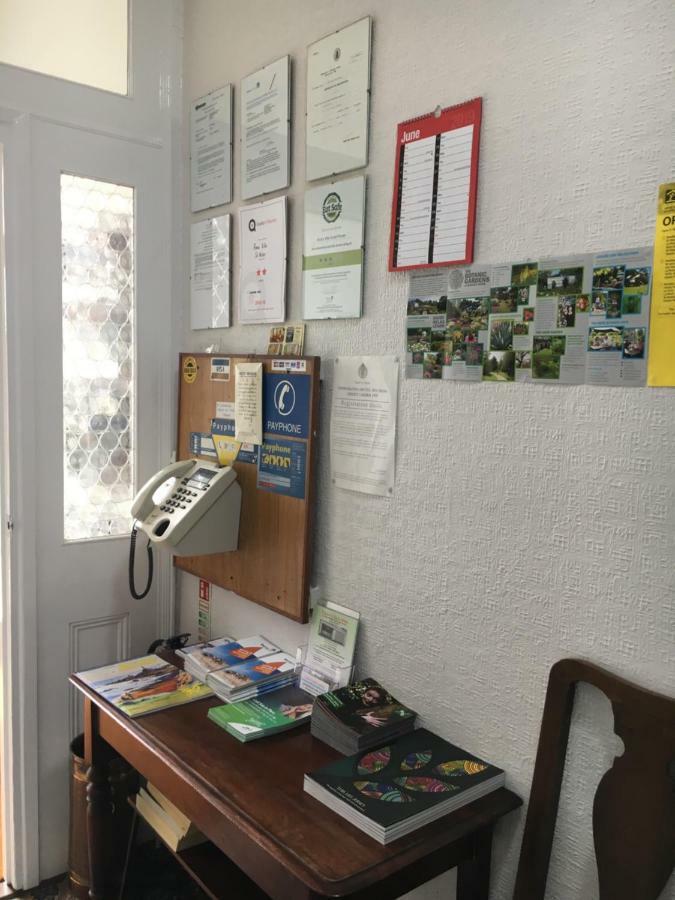 Avoca Villa Guest House Ст. Хейлир Джерси Экстерьер фото